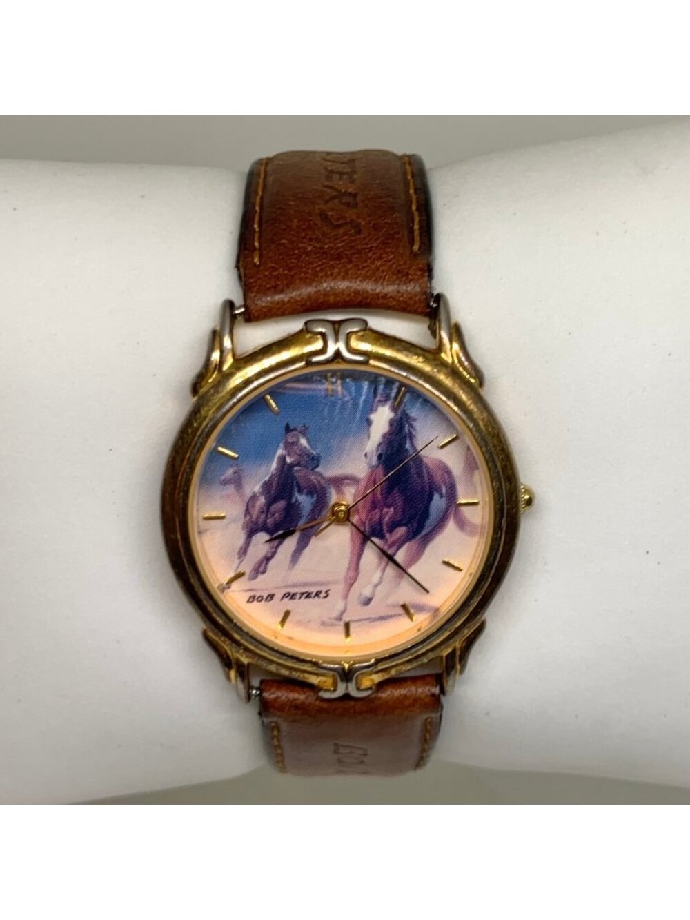 Vintage Bob Peters Wildlife Collection Horse dial Watch gold tone 33mm running